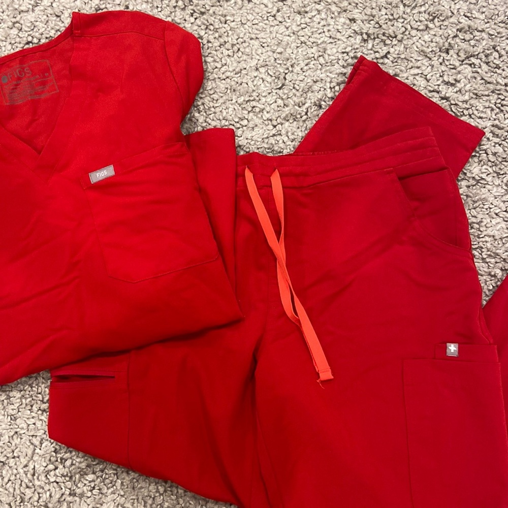 Figs scrubs set